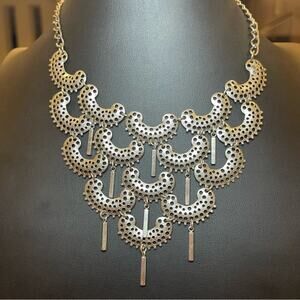Sarah Coventry "Charisma" 1973 Silver Tone Bib Dangle Necklace 13-17" Length